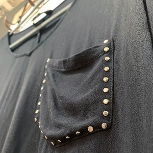 ROCK AND REPUBLIC SHORT-SLEEVE BLOUSE